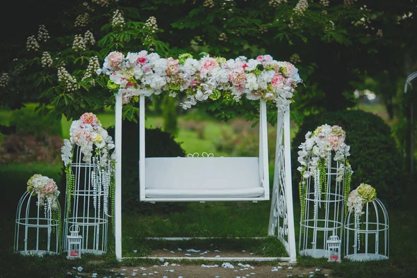 Mesas de casamento e belas paisagens — Fotografia de Stock