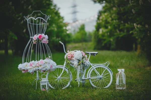 結婚式のテーブルや美しい風景 — ストック写真