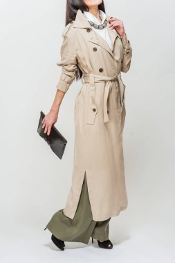 Pahalı kumaşlar modeli modern giyimleri