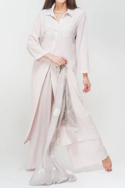 Pahalı kumaşlar modeli modern giyimleri