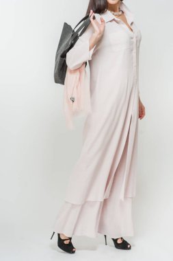 Pahalı kumaşlar modeli modern giyimleri