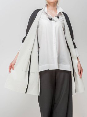 Pahalı kumaşlar modeli modern giyimleri