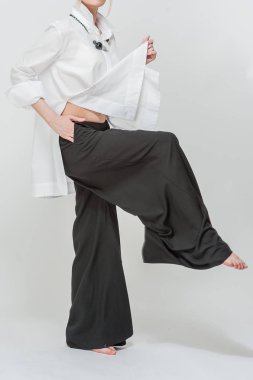 Pahalı kumaşlar modeli modern giyimleri