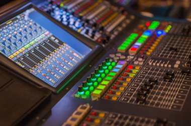 DJ donanımları için