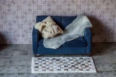 Evin iç kürk halı