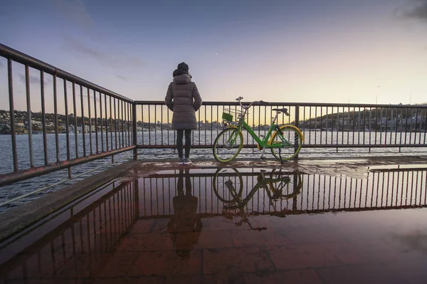 城市景观和自行车 — 图库照片