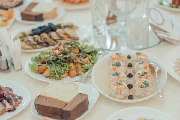 Tavolo buffet per matrimoni — Foto Stock