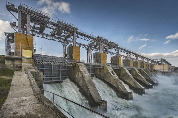 Wasserkraftwerk — Stockfoto