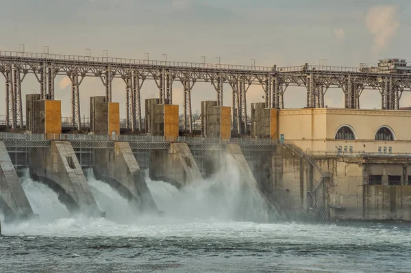 Centrale idroelettrica — Foto Stock