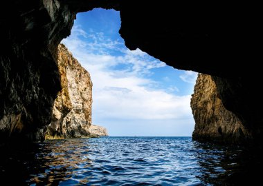 Blue Grotto alan