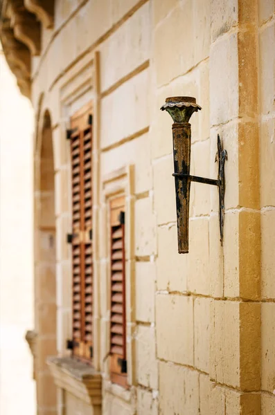 Narrow street in Mdina — Stock Photo, Image