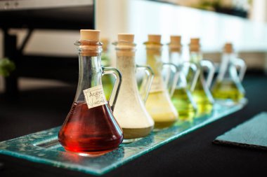 balsamik sirke ve zeytinyağı