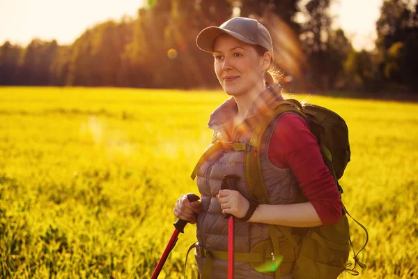 Junge Touristin — Stockfoto