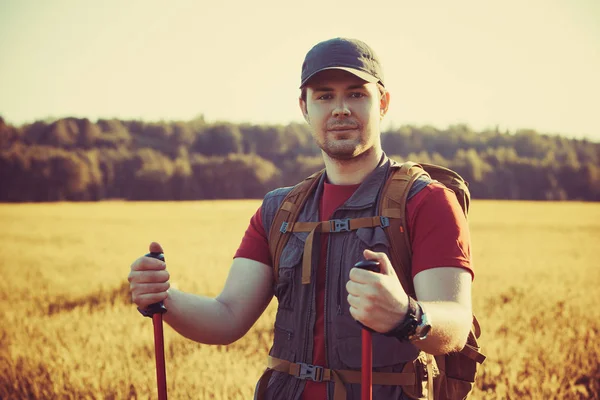 Jeune homme touriste — Photo