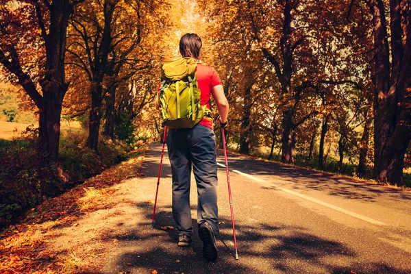 Joven turista — Foto de Stock