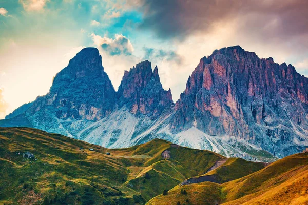 Yüksek Dolomites dağlar — Stok fotoğraf