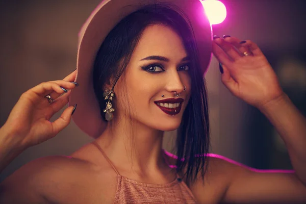 Портрет брюнетки Стоковая Картинка