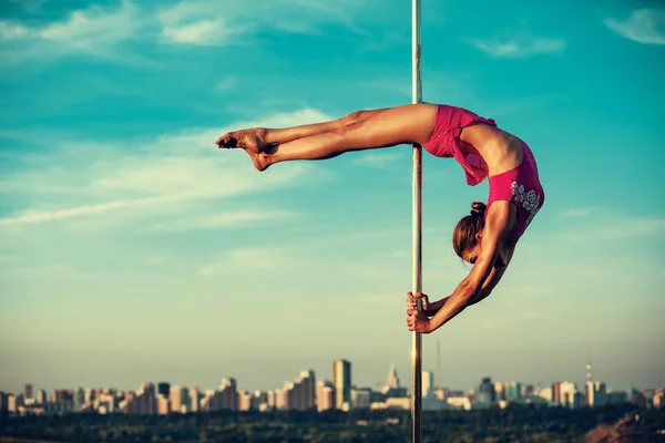 Young pole dance woman — Stock Photo, Image