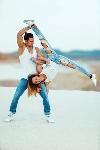 Sports couple training — Stock Photo, Image