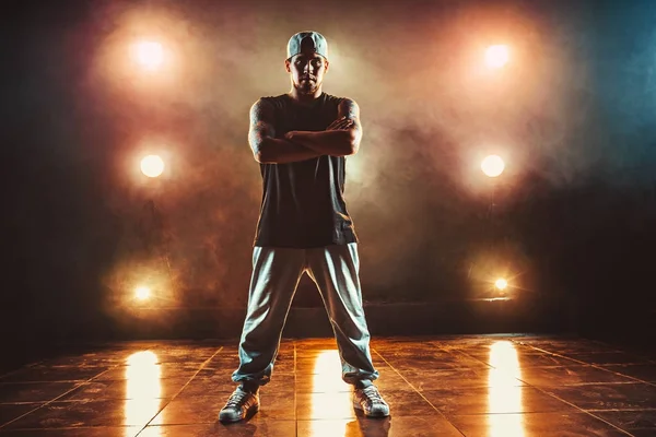 Young man break dancer — Stock Photo, Image