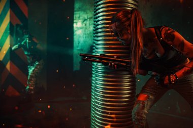 İki kadın savaşçıları