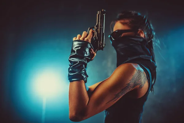 Dangerous woman fighter — Stock Photo, Image