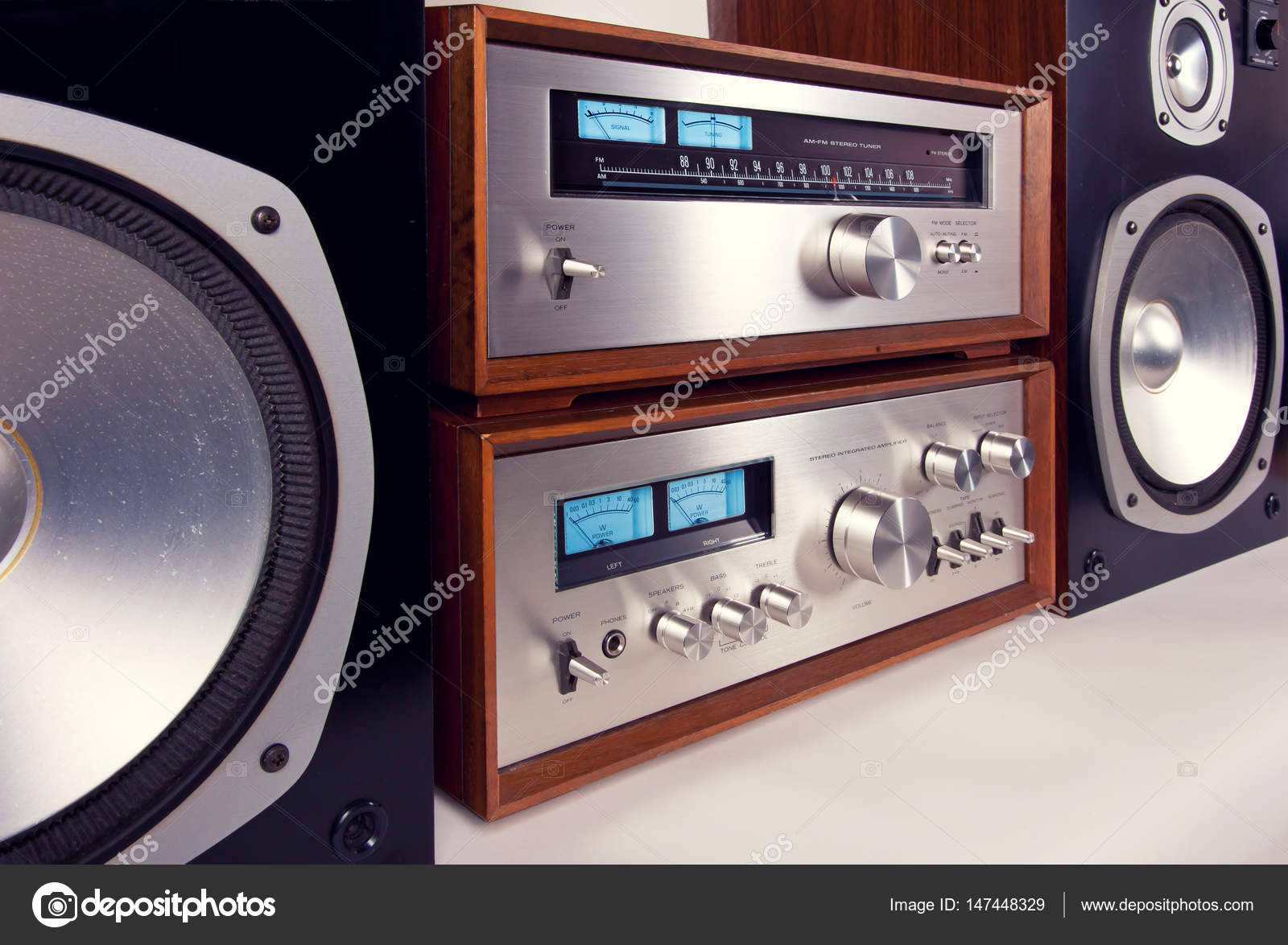 amplifier for home speakers