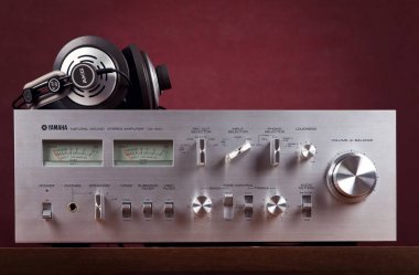 Ontario, Kanada - 26 Aralık 2017: Vintage Stereo amplifikatör Fro