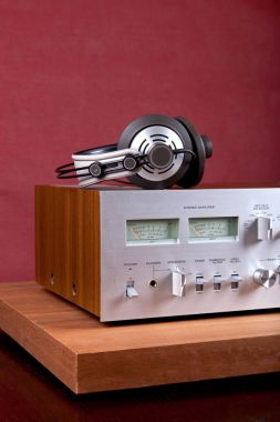 Vintage Stereo amplifikatör Ön Panel ve kulaklık ile kabine
