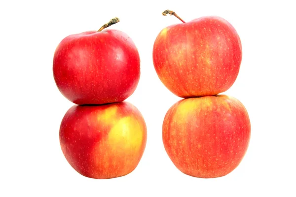 Ώριμα κόκκινα μήλα σε λευκό φόντο — Φωτογραφία Αρχείου