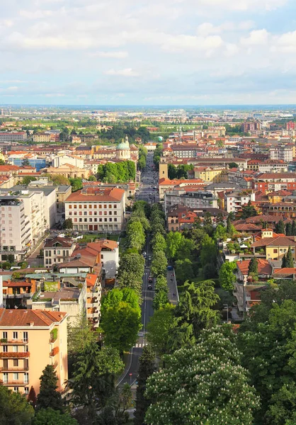 Нижний город Бергамо, Италия — стоковое фото