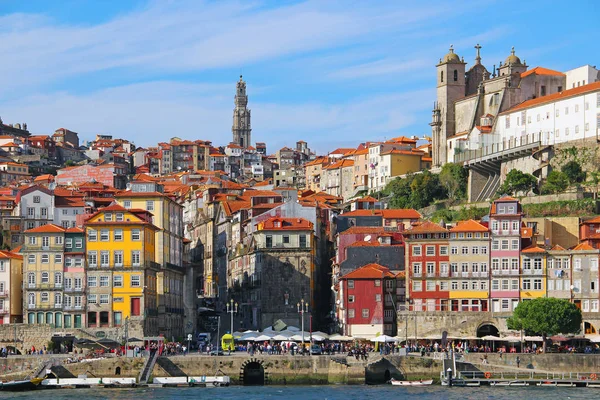 Čtvrti Ribeira v centru Porto, Portugalsko — Stock fotografie
