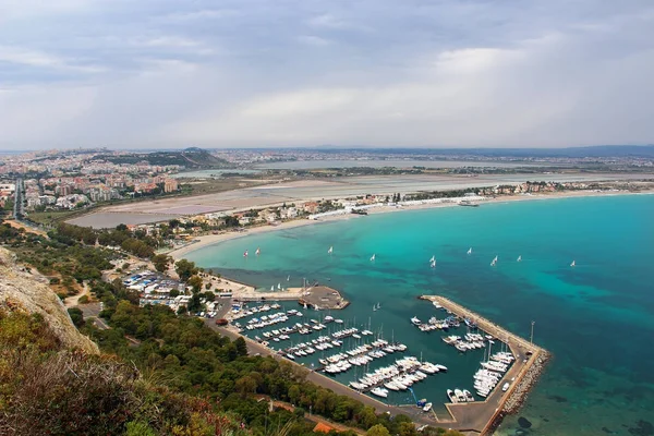 Poetto beach, Cagliari, Cerdeña, Italia — Foto de Stock