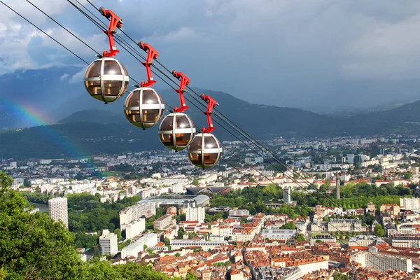 Grenoble e funivia, Francia — Foto Stock