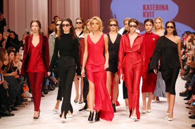 Kiev Ukrayna moda haftasında Fw18-19