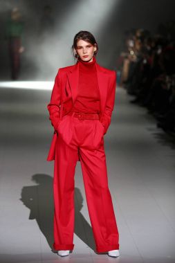 Kiev Ukrayna moda haftasında Fw18-19