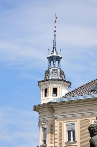 Zabytkowy budynek w mieście Klagenfurt, Austria — Zdjęcie stockowe