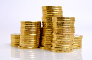 Sarı metal paraları.