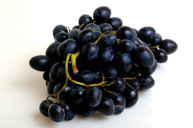 Kara üzüm demet.