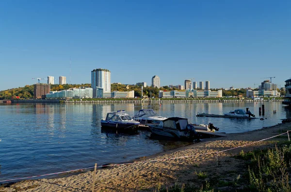 Cheboksary, Oroszország - szeptember 11, 2019: Cheboksary River Port a Stock Fotó