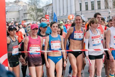 Nova Poshta Kiev yarı maraton. 09 Nisan 2017. Kyiv, Ukrayna