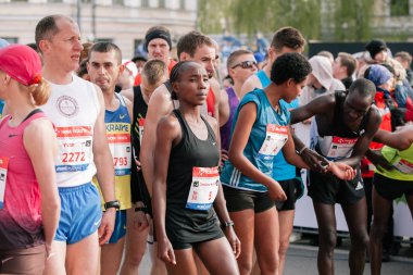 Nova Poshta Kiev yarı maraton. 09 Nisan 2017. Kyiv, Ukrayna