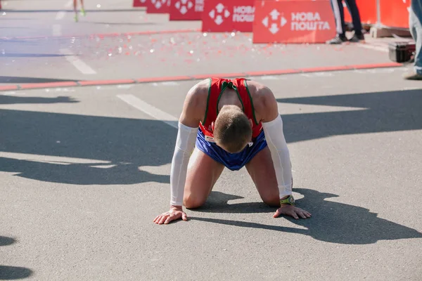 Nova poczta Kijów półmaraton. 09 kwietnia 2017 r. Kijów, Ukraina Obrazy Stockowe bez tantiem