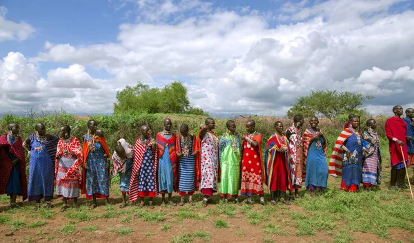 Grupo de mulheres da tribo Maasai — Fotografia de Stock