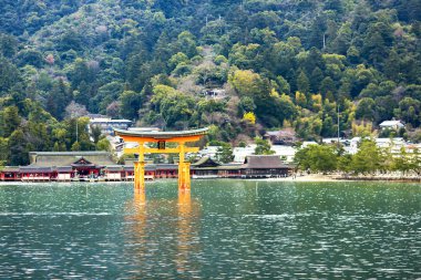 Miyajima yakın kapı