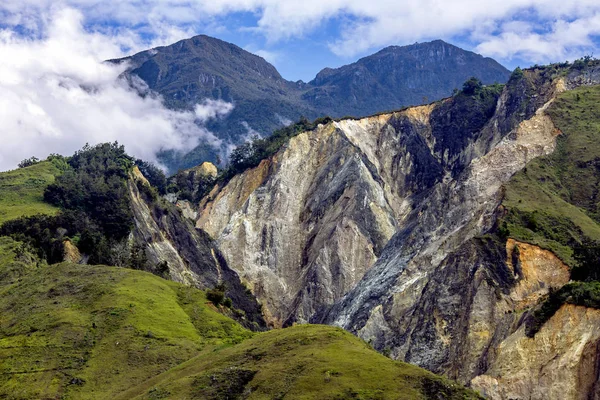 Grande Cume Montanhas Com Corrosão Província Papua Nova Guiné Indonésia — Fotografia de Stock