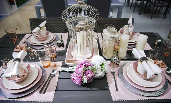 Splendidamente Elegante Tavolo Decorato Con Decorazioni Candele Quattro Persone — Foto Stock