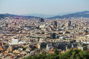 Montjuic Hill, Katalonya, İspanya 'dan Barcelona' nın havadan panoramik manzarası
