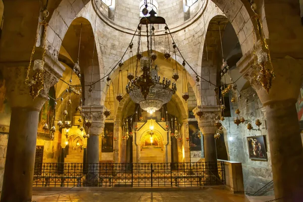 Israel Jerusalem Marzec 2018 Wnętrze Świątyni Bożego Grobu Głównego Chrześcijańskiego — Zdjęcie stockowe
