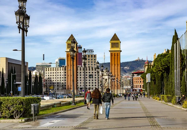 Испания Барселона Десемья 2017 Испанская Площадь Выходящая Два Тосканы — стоковое фото